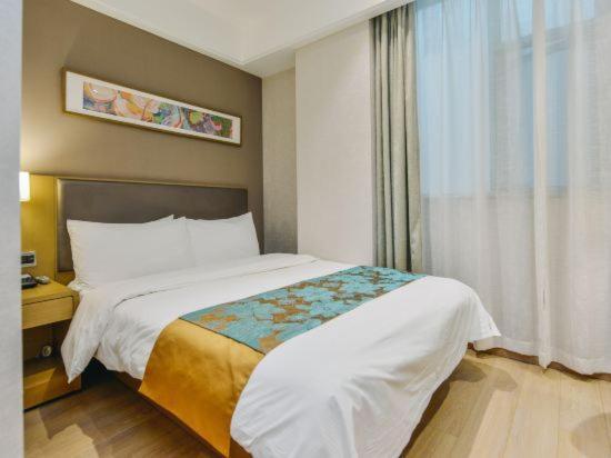 Hotel Yitel 4*