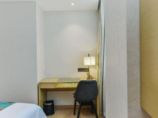 Yitel Hotel