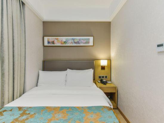 Hotel Yitel 4*