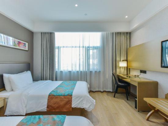 Hotel Yitel 4*