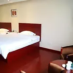 Greentree Inn Shanghai Pudong Disney Chuansha Road Qinjiagang Road Bus