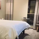 Ibis Shanghai Hongqiao Transport Hub Qibao Hotel