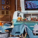 Holiday Inn Shanghai Nanjing Road By Ihg
