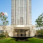 Hualuxe Shanghai Changfeng Park
