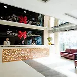 J Real Residence Suites