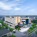 Shanghai Luan Garden Hotel