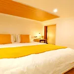 Shanghai Hills & Aromahome Urbanluxe Family Bnb Close To Mid Huaihai Rd