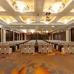 Shanghai Baixia Pagoda Hotel