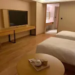 Ji Hotel Shanghai The Bund Tiantong Road