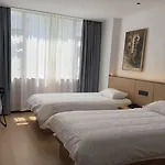 Baolong Homelike Hotel - Zhongshan Branch