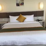 Home Inn Plus Shanghai New International Expo Center Yushan Road Yuanshen Sports
