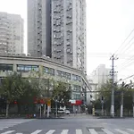 Greentree Inn Shanghai Railway Station Macao Road