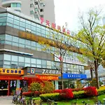 7Days Inn Shanghai South Xizang Road Subway Station