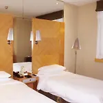 Regal Shanghai East Asia Hotel
