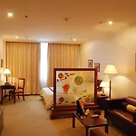 Shanghai Airlines Travel Hotel（South Railway Station Branch)
