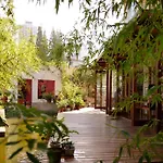 Shanghai Rock & Wood International Youth Hostel