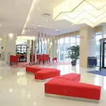 Holiday Inn Express Meilong Shanghai