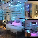 Yes Hotel