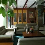 Bridge Hotel