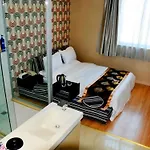Shanghai Wyatt Boutique Hotel