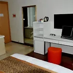 Shanghai Wyatt Boutique Hotel
