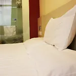 Hanting Express Shanghai Zhabei Park Branch