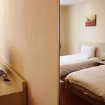 Hanting Express Shanghai Zhabei Park Branch
