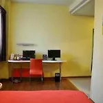 Home Inn Lu Xun Park