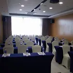 Holiday Inn Express Shanghai Nanhuizui