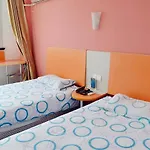Motel 168