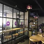 Blooming Hotel