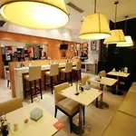 Jinjiang Inn Shanghai Caohejing Xingzhong Road Railway Station Hotel