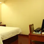 Greentree Alliance Shanghai Chenghuang Temple Bund Hotel