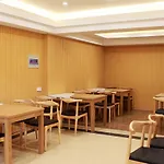 Greentree Inn Shanghai Chedun Film Park Songmin Road Express Hotel