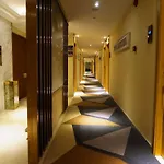 Super 8 By Wyndham Shanghai Songjiang Xincheng Metro Station