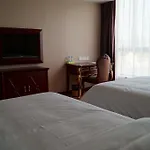 Huhua Business Hotel