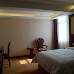 Huhua Business Hotel