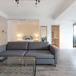 Reunion International Residence
