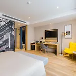 Atour S Hotel Shanghai Oriental Pearl Tower