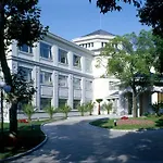 Hong Qiao State Hotel