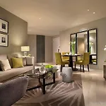 Expo Century Park Suites