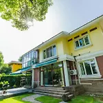 Carnival Villa With 5 Brs