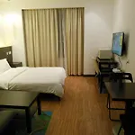 Shanghai Morden Universe Hotel Apartment