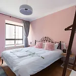 Namei Apartment-Disney Branch