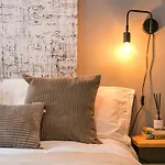 Le Mansion Apartment
