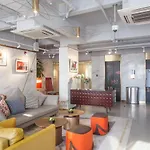No. 8 Art Hotel