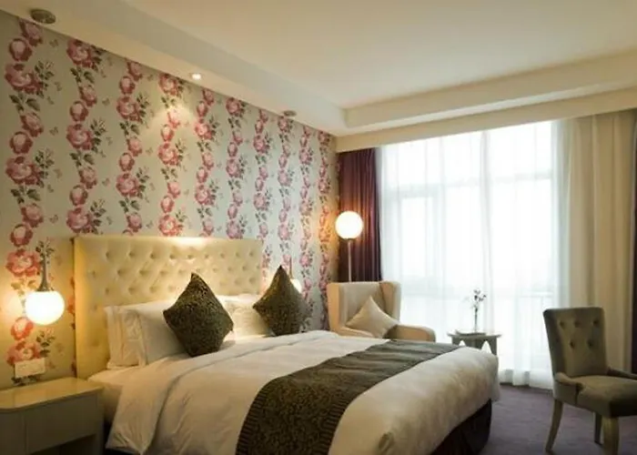 Pudong International Talent City Hotel