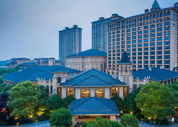 Chateau Star River Shanghai Minhang