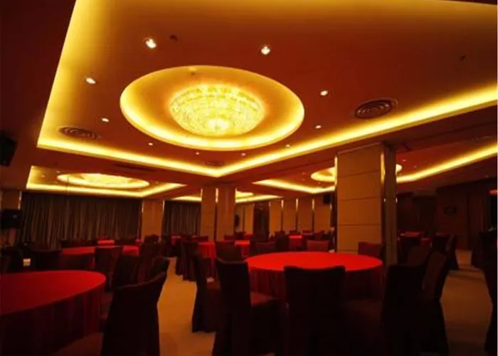 Days Hotel Shanghai Hongkou Forture