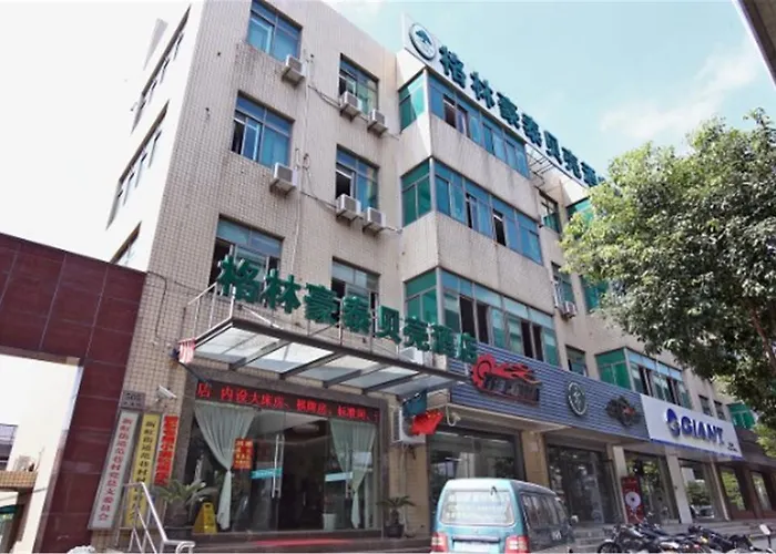 Greentree Inn Shanghai Hongqiao Hub Convention Center Huaxiang Road Shell Hotel